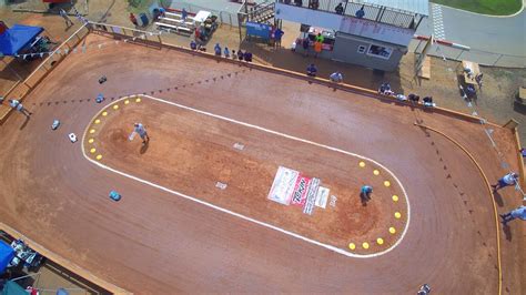 Dirt Oval Rc Track At The Hobby Connection Youtube