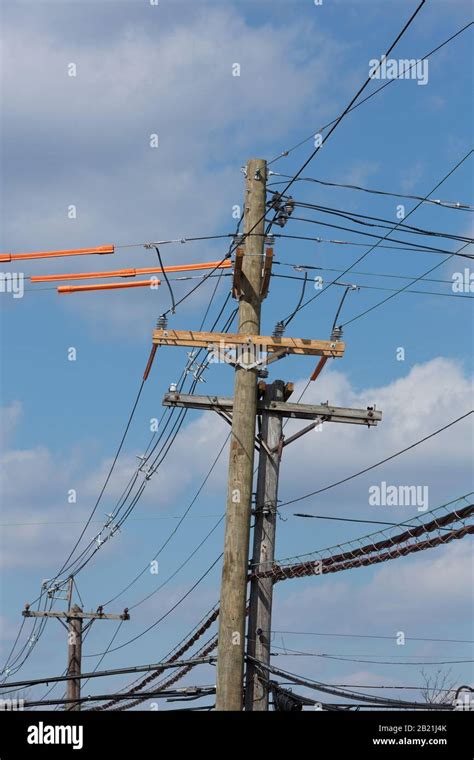 Wood Utility Pole Hi Res Stock Photography And Images Alamy