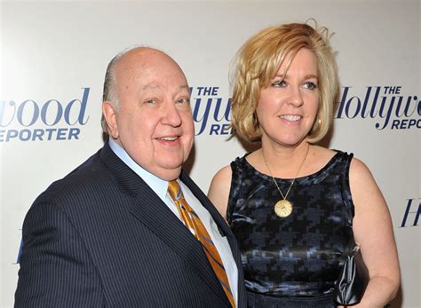 Lawsuit Claims Ailes Said Five Host Will Get On Her Knees