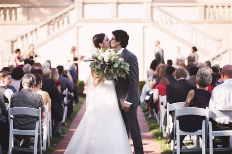 Celebrate and remember the lives we have lost in lafayette, tennessee. Lavish White & Green Wedding Flowers | Fowler House ...