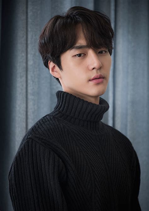 Romantic and later also played in saimdang, memoir of colors and duel in 2017. Yang Se-Jong - AsianWiki
