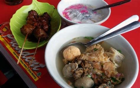 Makanan khas malang sangat beragam, mulai dari yang tradisional seperti: 11 Makanan Khas Malang Paling Enak Wajib Coba Makanan Khas ...