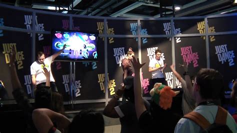 Pax Attendees Dancing To Tik Tok By Kesha In Just Dance 2 Youtube
