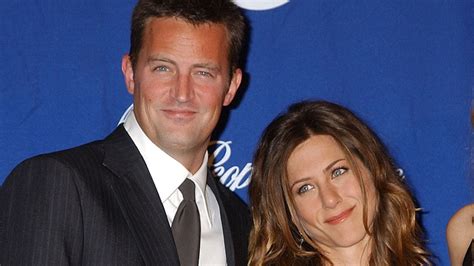 why matthew perry had a hard time working with jennifer aniston in the early days of friends
