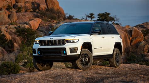 Jeep Grand Cherokee 4xe Review 2023 Top Gear