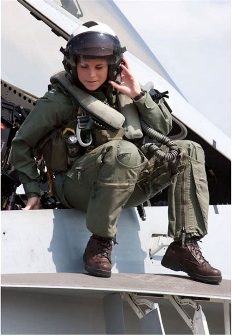 Stunning Female Fighter Pilots From Around The World Youll Fall In Love With Images