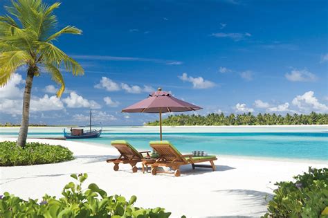 Five Luxurious Maldives Hotels Located On Male On The Indian Ocean