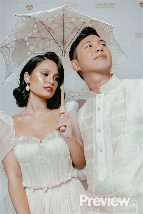 Abs Cbn Ball 2019 Celebrities Pose With Vegetables Fan Parasol In 2021 Filipiniana Wedding