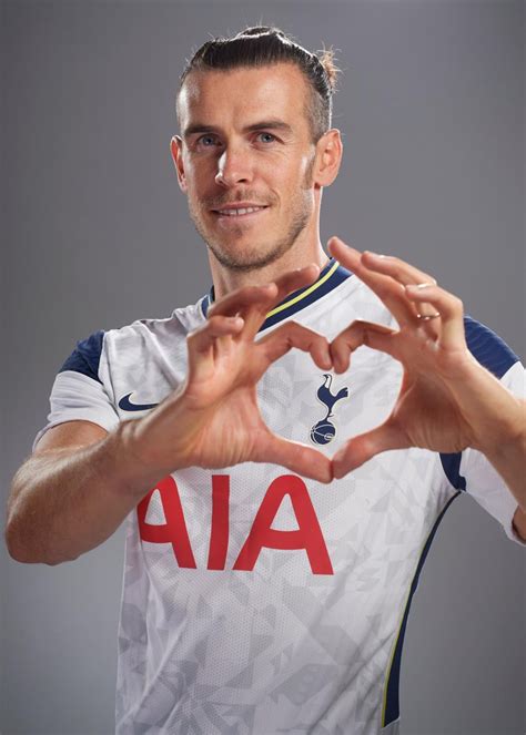 Gareth bale, latest news & rumours, player profile, detailed statistics, career details and transfer information for the tottenham hotspur fc player, powered by goal.com. Tottenham Hotspurs F.C signs Gareth Bale from Real Madrid