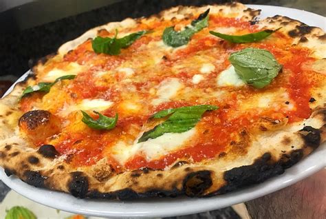 Le 10 Pizze Romane Che Non Possono Mai Mancare Nel Menu Di Una Pizzeria