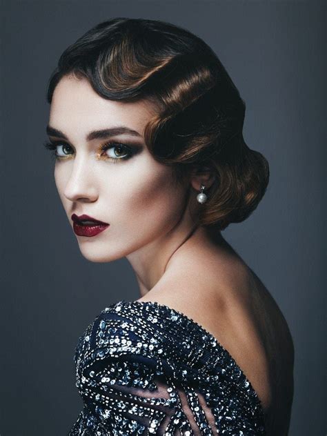 Open for all the important details!! From bobs to finger waves to Flapper feathers, no looks ...