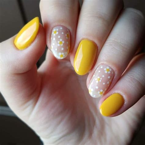 5 pasos para pintarse las uñas correctamente como una profesional. Colores de uñas moda verano 2021 - Muy Trendy
