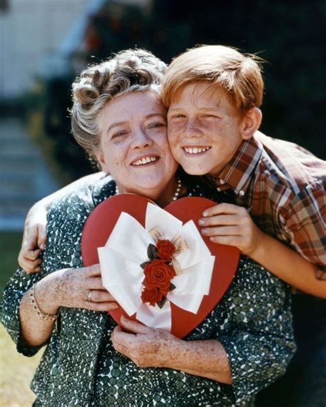 Ron Howard And Frances Bavier In The Andy Griffith Show Andy Griffith