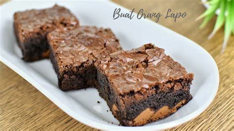 Untuk rasa brownies yang lebih enak, pilihan serbuk koko juga amat mempengaruhi kesedapan brownies. Resepi Brownies Moist Sukatan Cawan : Resepi Kek Brownies ...