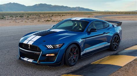 Ford Mustang Shelby GT puro músculo