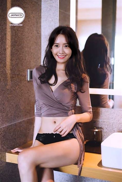SNSD Yoona kpop fake nude에 있는 핀
