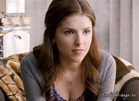 I Love Anna Kendricks Necklace From 5050anyone Know Where I Can Find It Anna Kendrick