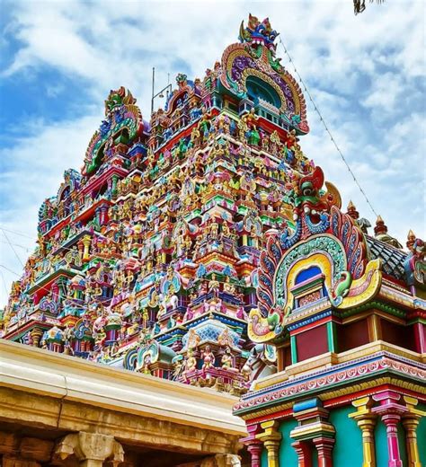Tamils or tamil nadu isn't against bjp. This Shiva Temple In Tamil Nadu Has Pillars That Make Music! | Curly Tales
