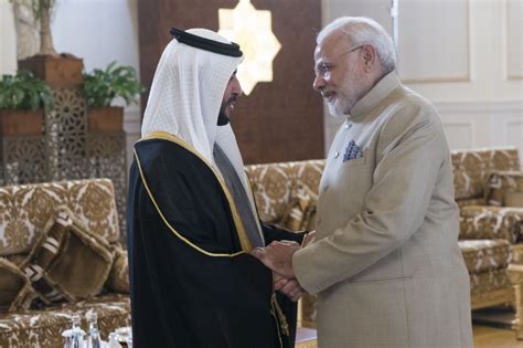 لكن عندما تقع عفريتة في حبه، تمنحه فرصة لتغيير حياته كلياً. محمد بن زايد: الإمارات والهند قوّتا استقرار وتنمية وتقدم ...