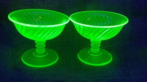 Vintage Pair Of 2 Imperial Twisted Optic Green Uranium Glass Sherbert
