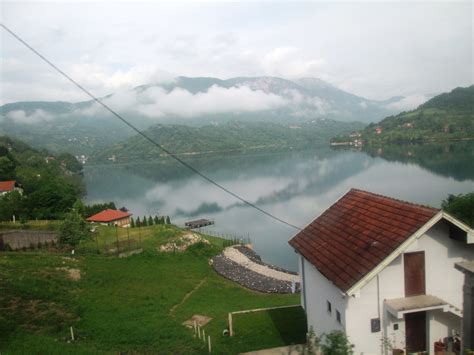 Yaşam İzi: Eşsiz Manzaralar Eşliğinde Mostar Yolculuğu ve Poçitel Köyü