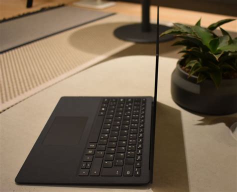 Microsoft surface laptop 2 notebook 13.5 inch microsoft surface laptop 2 notebook 13.5 inch is a perfect notebook for your daily use. Surface Pro 6 und Surface Laptop 2 - ein etwas anderes ...