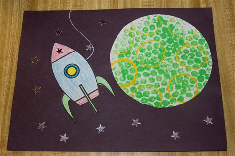 Outer Space Crafts Поделки на тему космоса Пространство дошкольного