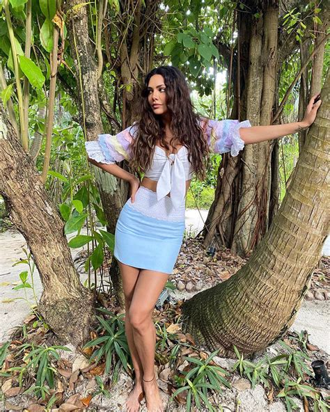 Esha Gupta Is Making Heads Turn With These Topless Pictures From Her Latest Getaway Pics Esha