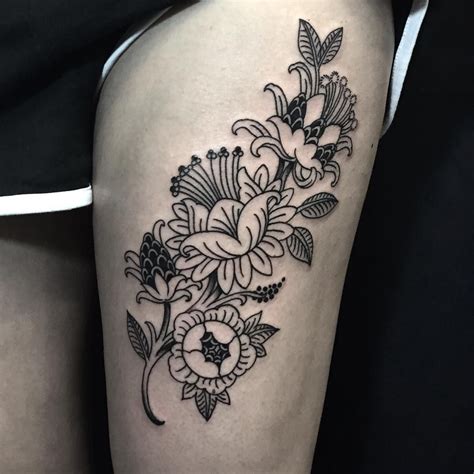 Blackwork Floral Tattoo Paisley Tattoo Floral Tattoo Flower Tattoos
