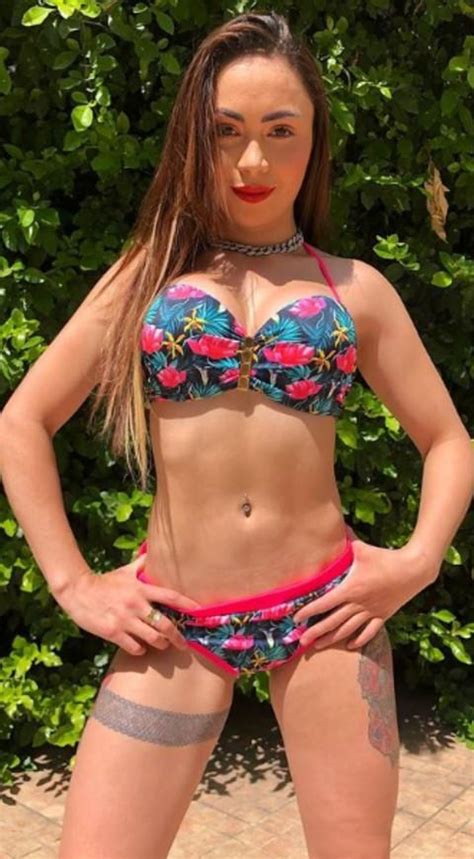 El tribunal superior de bogotá condenó a 63 meses de cárcel a la reconocida influencer daneidy barrera rojas, más conocida como 'epa colombia', contra quien ya pesa una orden de captura. Epa Colombia habla de su proceso con la Fiscalía y ...