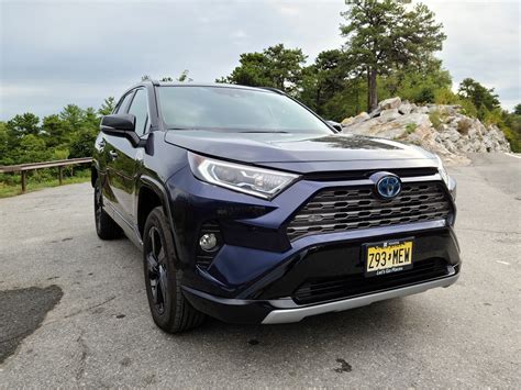 Our comprehensive coverage delivers all you need to know to make an informed car buying decision. 2020 Toyota RAV4 XSE Hybrid Reviewed - Competency Matters