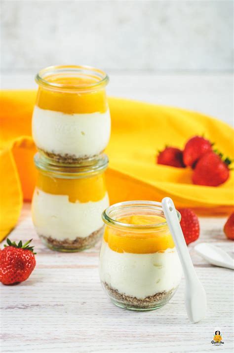 Sommerliches Mango Cheesecake Dessert im Glas