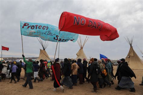 Dakota Access Protesters Ordered To Evacuate Standing Rock As Divisions Among Demonstrators