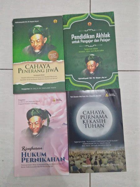 Jual Paket Terjemah Kitab Karya Hadlratusysyaikh Kh Hasyim Asyari Di