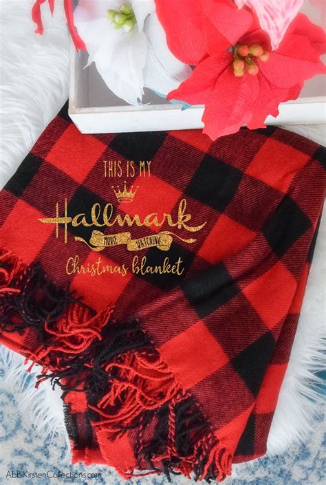 The night before the night before christmas 2010. Easy DIY Christmas Gifts: Custom Holiday Blanket with Cricut | Easy diy christmas gifts, Diy ...