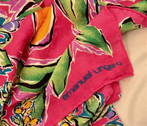 Ungaro Bold Floral Scarf Shawl Large 33in Silk Cashmere Blend Jacquard