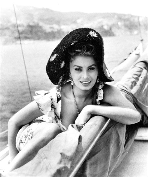 Sophia Loren Sofia Loren Vintage Hollywood Hollywood Glamour Classic