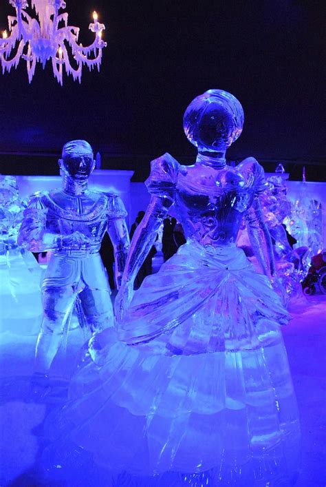 Disney Ice Sculptures Picture Taken At Ice Sculpture Festi Flickr
