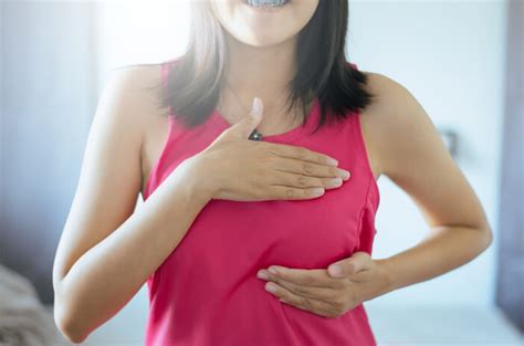 Menurut medis sih ada beberapa penyakit penyebabnya. Benjolan Di Payudara Kiri Atas Pada Ibu Menyusui - Info ...