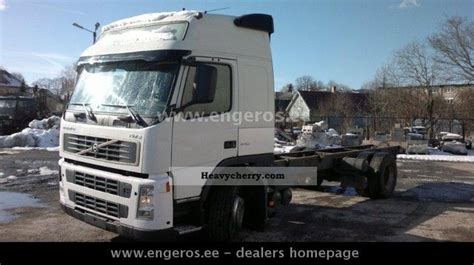 Volvo Fm9 4x2 2004 Chassis Truck Photo And Specs
