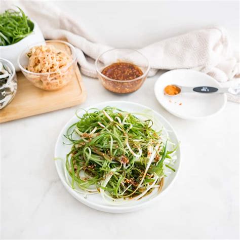 Pajeori Korean Spicy Seasoned Green Onion Salad Pamuchim 파절이 파무침