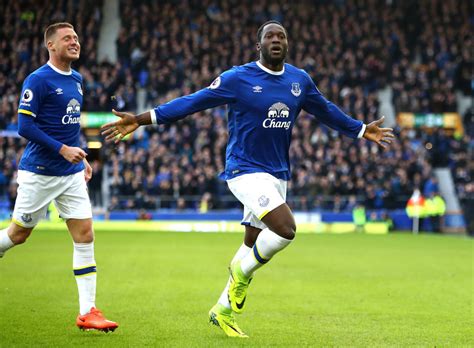 It shows all personal information about the players, including age, nationality. Everton FC agrees deal with Open Championship | GolfMagic