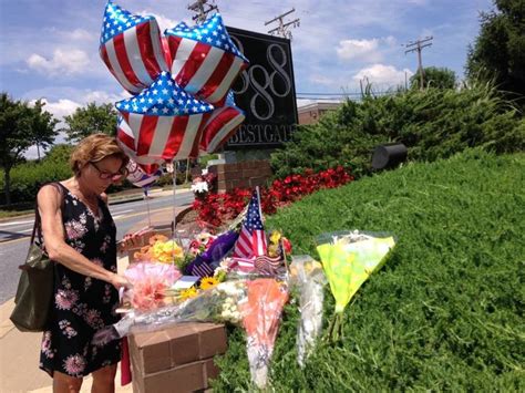 How To Help Capital Gazette Victims Staff After Shootings Annapolis