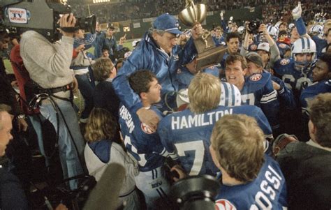 Byu Football Coaching Legend Lavell Edwards Dies At Age 86 The