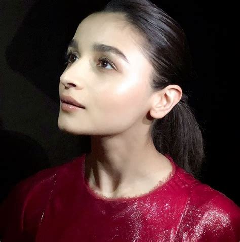 Alia Bhatts Subtle Eyeliner Will Make You Want To Ditch Your Winged Eye Vogue India