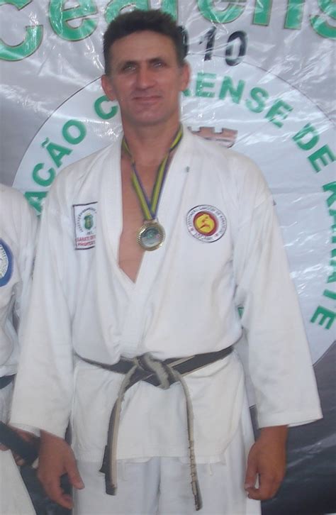 karate oficial brasil carlÚcio É campeÃo da fase do campeonato cearense em camocim