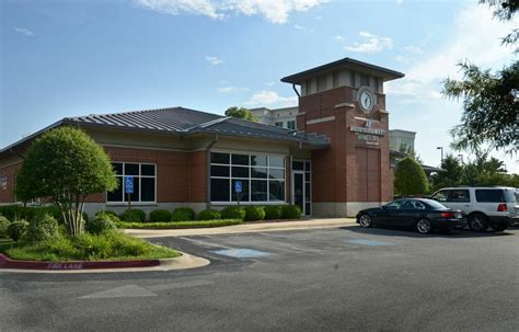 We found 49 banks in fayetteville, north carolina. Man arrested after Fayetteville bank robbery