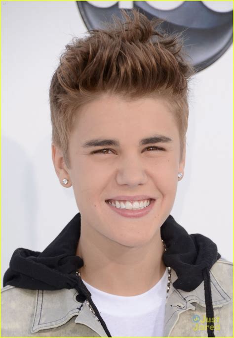 Justice out march 19 @drewhouse justinbieber.lnk.to/justice. Justin Bieber - Fotos, Músicas - Justin BieberMinuto Ligado