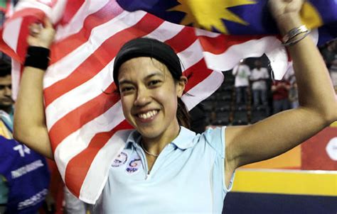 Datuk nicol ann david is a malaysian female professional squash player. TERKINI Datuk Nicol David Umum Bakal 'Gantung Raket ...