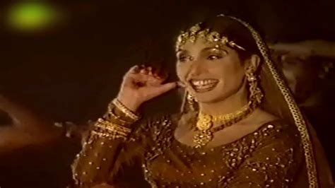 Nirma Pakistani Actress Perform On Popular Old Pakistani Songs